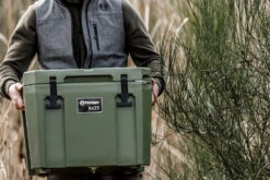 Petromax Kühlbox 25 Liter Oliv -Grillen im Freien 21796 Petromax Kuehlbox kx25 oliv anwendung