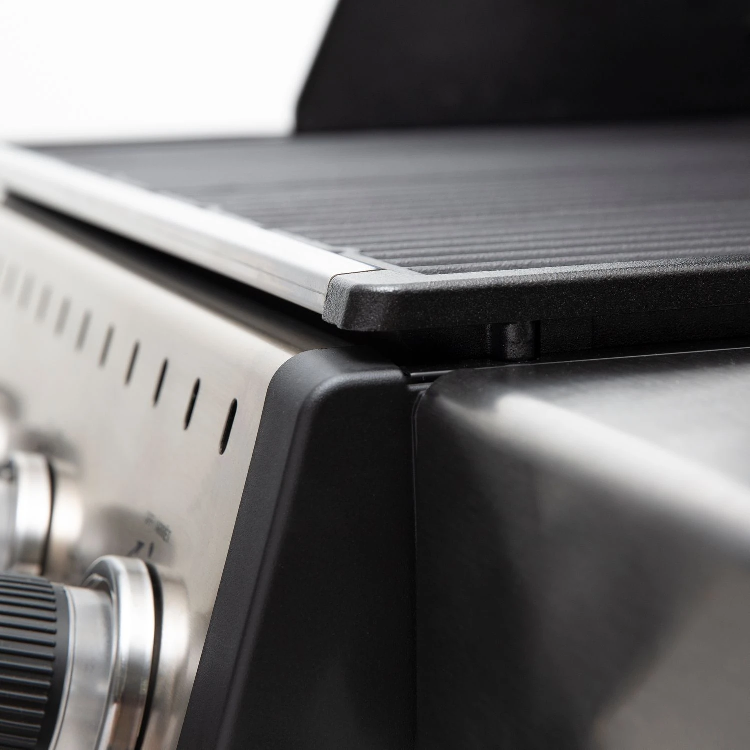 Broil King Baron 590 Black Gasgrill Inkl. Drehspieß - Modell 2023- Grillfürst Deal Mit Zusätzlichen Edelstahl Grillrosten 11 Broil King Baron 590 Black Gasgrill Inkl. Drehspieß - Modell 2023- Grillfürst Deal Mit Zusätzlichen Edelstahl Grillrosten – Bild 9