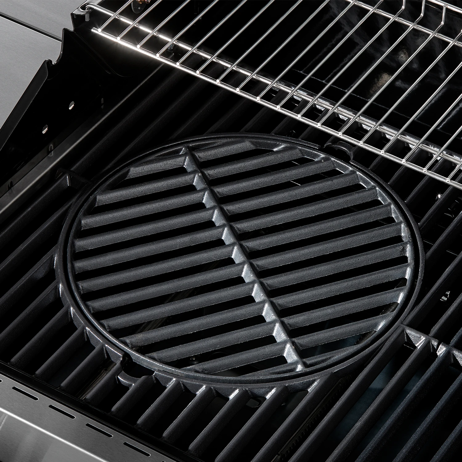 Rösle Edelstahl Gasgrill Videro G4-S VARIO+ - Limited Edition Modell 2023 - SMART Deal Inkl. Grillfürst Grill Control + Abdeckhaube Und Grillplatte 8 Rösle Edelstahl Gasgrill Videro G4-S VARIO+ - Limited Edition Modell 2023 - SMART Deal Inkl. Grillfürst Grill Control + Abdeckhaube Und Grillplatte – Bild 6