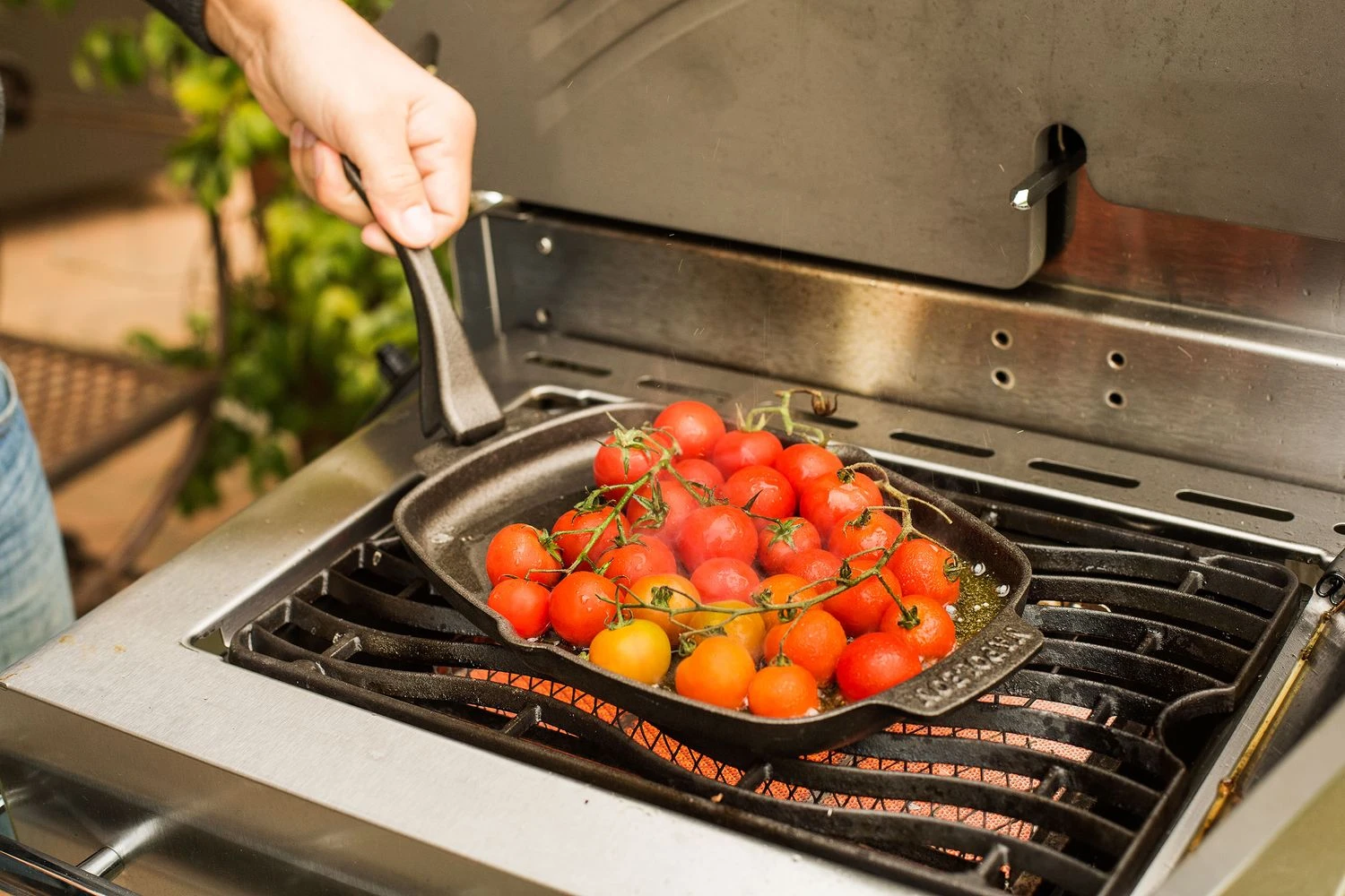 Napoleon Gusseiserne Pfanne Mit Holz Untersetzer - Auslaufartikel 6 Napoleon Gusseiserne Pfanne Mit Holz Untersetzer - Auslaufartikel – Bild 4