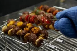 Broil King Multigestell: Bratenkorb, Rippchenhalter Und Spießgestell 11 Broil King Multigestell: Bratenkorb, Rippchenhalter Und Spießgestell -Grillen im Freien 6742 Broil King Spiess Gestell 64233 1