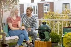 Big Green Egg Mini Keramikgrill -Grillen im Freien Big Green Egg Mini Keramikgrill Balkongrill