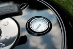 CADAC Camping Gasgrill Carri Chef 50 / BBQ Plancha + Dome - 50 Mbar -Grillen im Freien CADAC Carri Chef Deckel Thermometer