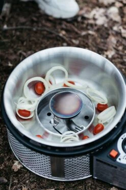 Cobb Grill Premier Gas Deluxe 2.0 - Gasgrill - Kartuschenanschluss - Modell 2023 21 Cobb Grill Premier Gas Deluxe 2.0 - Gasgrill - Kartuschenanschluss - Modell 2023 -Grillen im Freien Cobb Grill Premier Gas Deluxe Innenschale zum Garen Beilagen