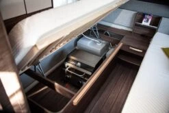 Grillfürst G201E 2-Brenner Gasgrill Portabel V2 - Campinggrill / Balkongrill 50mbar - Inkl. Untergestell -Grillen im Freien Grillfuerst Camping Gasgrill G201 Wohnmobil