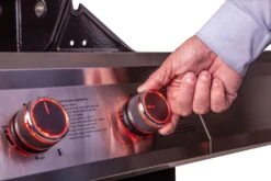 Grillfürst G520G 5-Brenner Gasgrill - Eintracht Frankfurt Edition - Gusseisenroste -Grillen im Freien Grillfuerst Gasgrill G310E Beleuchtete Drehregler