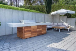 Grillfürst Outdoor Küche Mit Beton-Arbeitsplatte Und HPL-Unterschrank - Mit Edler Holzverkleidung (300 Cm X 80 Cm) - Mit Einbaugrill Und Planchagrill -Grillen im Freien Grillfuerst Outdoor Kueche Beton Kuecheninsel Unterschraenke 5 1645801079