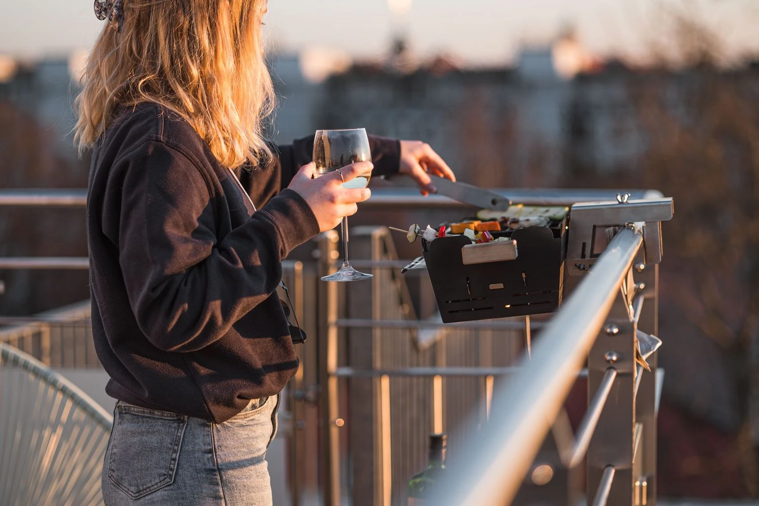 Knister Gasgrill - Ausziehbarer Kompaktgrill 18 Knister Gasgrill - Ausziehbarer Kompaktgrill – Bild 16