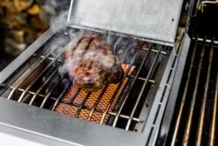 Grillfürst G310E 3-Brenner Gasgrill - 1. FC Köln Edition - Edelstahlroste -Grillen im Freien Koeln Grill Infrarotbrenner Sizzle Zone Steak Brenner 1