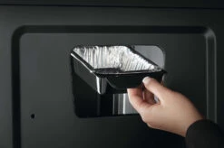 Napoleon Freestyle 425 Gasgrill, Graphit - Modell 2023 - X-DEAL Inkl. Drehspiess -Grillen im Freien Napoleon Freestyle Fettschale