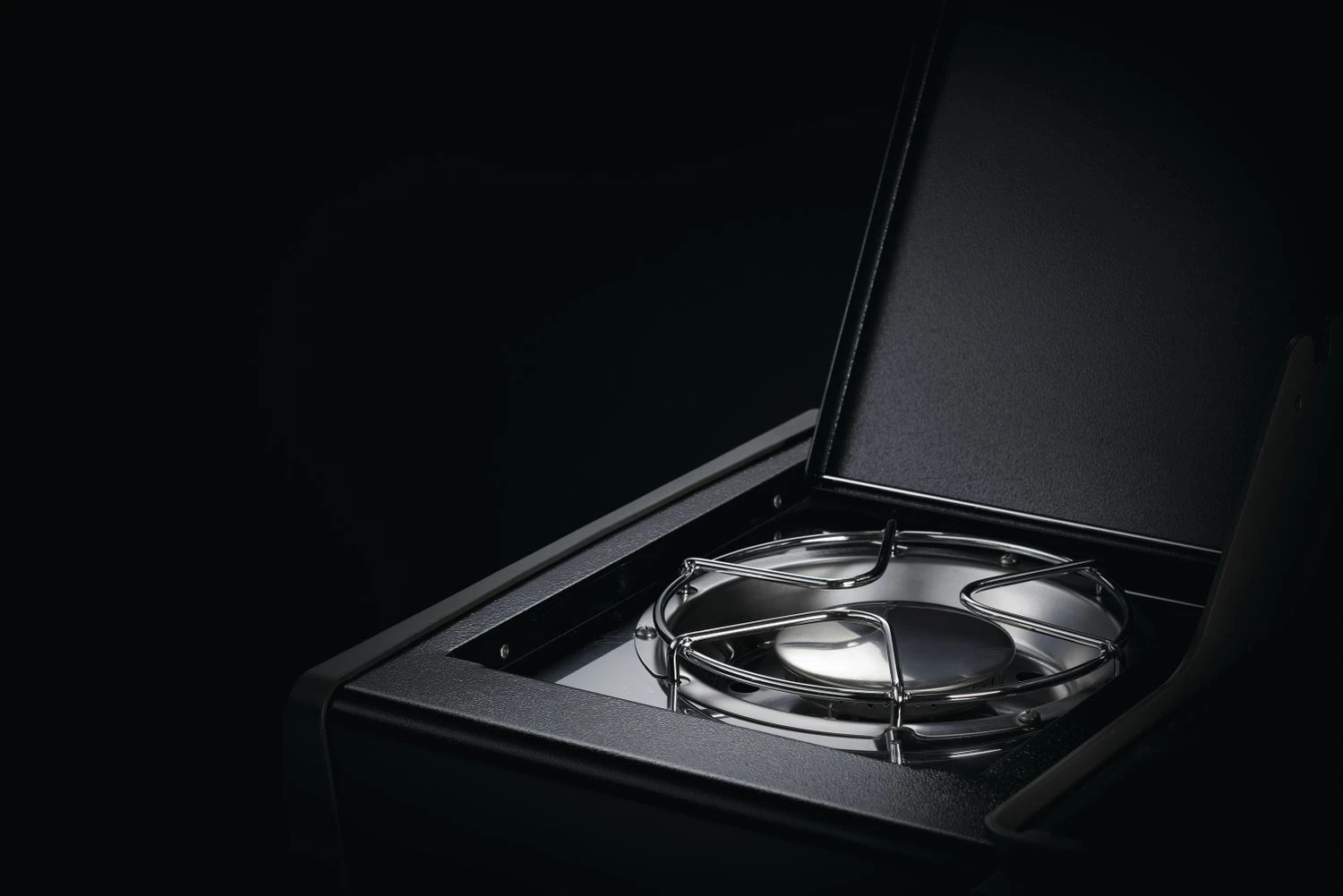 Napoleon Rogue 425 Gasgrill - All Black - Mit Seitenbrenner - Hero Modell 2023 Mit Heckbrenner Inkl. Drehspieß, Abdeckhaube Und Grillplatte 9 Napoleon Rogue 425 Gasgrill - All Black - Mit Seitenbrenner - Hero Modell 2023 Mit Heckbrenner Inkl. Drehspieß, Abdeckhaube Und Grillplatte – Bild 7