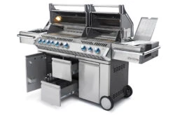 Napoleon Prestige Pro 825-3 Edelstahl Gasgrill Inkl. Drehspieß Und Bodenbeleuchtung + Gratis Napoleon TravelQ PRO285 Kompakt Gasgrill -Grillen im Freien Napoleon Prestige Pro 825 Gasgrill seitlich offen