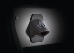 Napoleon Rogue SE 425 Edelstahl Gasgrill Mit Sizzle Zone Und Heckbrenner - Modell 2023 -Grillen im Freien Napoleon Rogue SE Flaschenoeffner