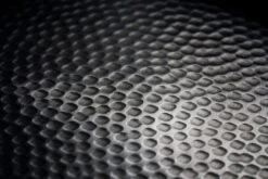 Outdoorchef Carbonstahl Pfanne Ø 24 Cm -Grillen im Freien Outdoorchef Carbonstahl Pfanne Hammerschlag Oberflaeche 1