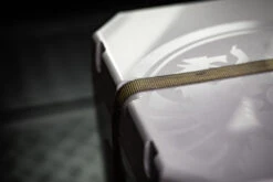 Petromax Kühlbox 50 Liter Alpenweiß - Inkl. Sitzkissen, Haft-Unterlage Und Einsatzkorb -Grillen im Freien Petromax kuehlbox deckel