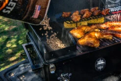 Pit Boss Pelletgrill Navigator 150 20 Pit Boss Pelletgrill Navigator 150 -Grillen im Freien Pit Boss Pelletgrill Navigator 150 10805 Hopper