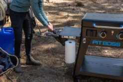 Pit Boss Plancha Grill Ultimate Plancha 2-Brenner - Mit Untergestell -Grillen im Freien Pit Boss Planchagrill Ultimate 2 Brenner Halter Abfall