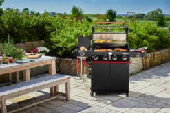 Rösle Videro G4-S VARIO+ Schwarz Gasgrill - FC Bayern Edition -Grillen im Freien Roesle FC Bayern Gasgrill Videro G4 S