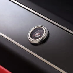 Rösle Videro G4-S VARIO+ Schwarz Gasgrill - FC Bayern Edition -Grillen im Freien Roesle Gasgrill Videro FC Bayern Detail Deckeltermometer