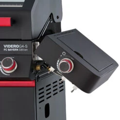 Rösle Videro G4-S VARIO+ Schwarz Gasgrill - FC Bayern Edition -Grillen im Freien Roesle Gasgrill Videro FC Bayern Detail Seitenablage