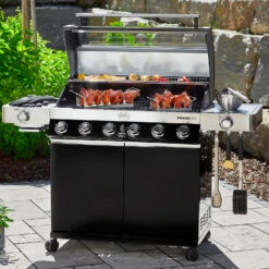 Rösle Gasgrill Videro G6-S VARIO+ - Modell 2023 - X-DEAL Inkl. Abdeckhaube Und Grillplatte -Grillen im Freien Roesle Gasgrill Videro G6 S Mood