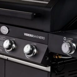 Rösle Gasgrill Videro G4-S Vario+ Nero Schwarz - Modell 2023 - X-DEAL Inkl. Abdeckhaube Und Grillplatte -Grillen im Freien Roesle Videro G4 S Vario NERO matt schwarz Drehregler 1
