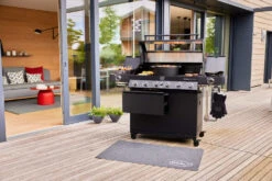 Rösle Gasgrill Videro Pro G6-S Vario+ Mattschwarz - Modell 2023 16 Rösle Gasgrill Videro Pro G6-S Vario+ Mattschwarz - Modell 2023 -Grillen im Freien Roesle Videro Pro G6 S Lifestyle