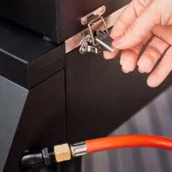 Rösle Gasgrill Videro Pro G2-P Campinggrill 14 Rösle Gasgrill Videro Pro G2-P Campinggrill -Grillen im Freien Rosle Gasgrill Videro PRO G2 P Verschluss