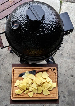 The Bastard Keramikgrill Classic Large - Complete - Schwarz Glänzend - Modell 2023 19 The Bastard Keramikgrill Classic Large - Complete - Schwarz Glänzend - Modell 2023 -Grillen im Freien The Bastard Classic Large Keramikgrill Seitentische