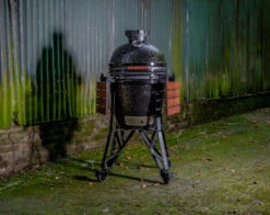 The Bastard Keramikgrill Classic Medium - Complete - Schwarz Glänzend - Modell 2023 -Grillen im Freien The Bastard Classic Medium Complete Kamadogrill