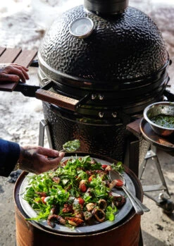 The Bastard Keramikgrill Classic Medium - Complete - Schwarz Glänzend - Modell 2023 -Grillen im Freien The Bastard Classic Medium Keramikgrill Deckel