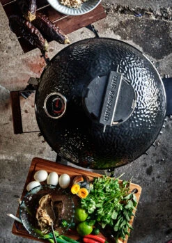 The Bastard Keramikgrill Classic Medium - Complete - Schwarz Glänzend - Modell 2023 -Grillen im Freien The Bastard Classic Medium Keramikgrill Seitenablagen