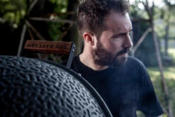 The Bastard Keramikgrill Urban Large - Complete - Schwarz Matt - Modell 2023 27 The Bastard Keramikgrill Urban Large - Complete - Schwarz Matt - Modell 2023 -Grillen im Freien The Bastard Urban Large Keramikgrill matter Look