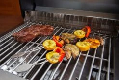 Grillfürst G201E 2-Brenner Gasgrill Portabel V2 - Campinggrill / Balkongrill - X-DEAL Inkl. Untergestell Und Tragetasche -Grillen im Freien grillfuerst g201 grillen 1