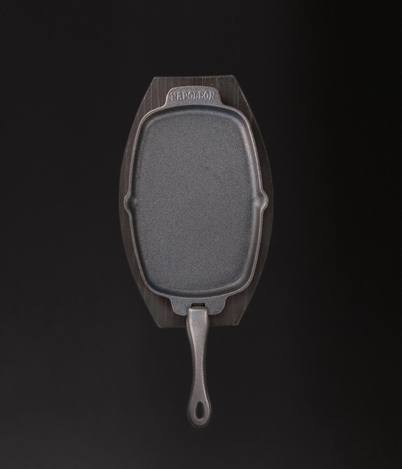 Napoleon Gusseiserne Pfanne Mit Holz Untersetzer - Auslaufartikel 4 Napoleon Gusseiserne Pfanne Mit Holz Untersetzer - Auslaufartikel – Bild 2