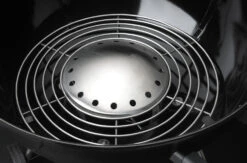 Napoleon Holzkohlegrill Kugelgrill Ø 57cm Im Rollwagen Mit Gussrost Und Deckelscharnier PRO22K-Cart-2 -Grillen im Freien napoleon hitzedeflektor PRO22K CART 2