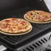 Napoleon Travel Q Pizzastein 25cm (2 Stück) 1 Napoleon Travel Q Pizzastein 25cm (2 Stück) -Grillen im Freien napoleon pizzasteine 2er 70000
