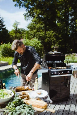 Outdoorchef Dualchef 325 G Gasgrill Mit Seitenkocher + BLAZING ZONE Infrarotbrenner -Grillen im Freien outdoorchef dualchef 325 g garten 18 700 02