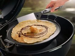 Outdoorchef Gussplatte / Grillplatte Rund Ø 33cm 6 Outdoorchef Gussplatte / Grillplatte Rund Ø 33cm -Grillen im Freien outdoorchef griddle gusseisenplatte plancha 18 211 58